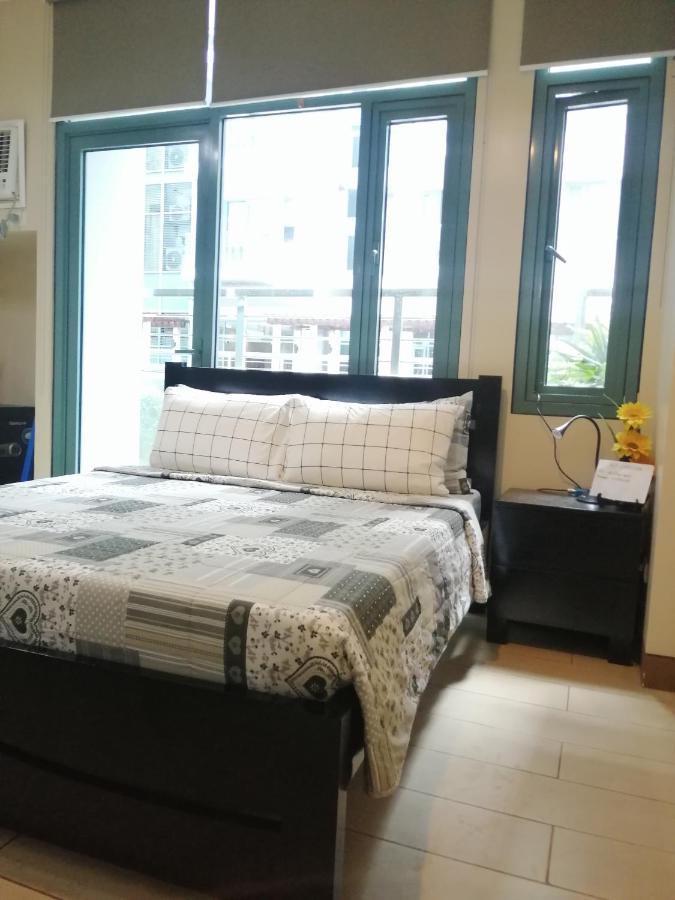Palm Tree Two Villas Pasay Exterior photo