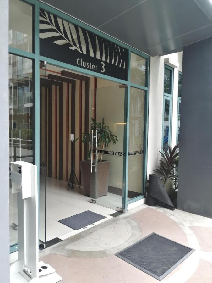 Palm Tree Two Villas Pasay Exterior photo