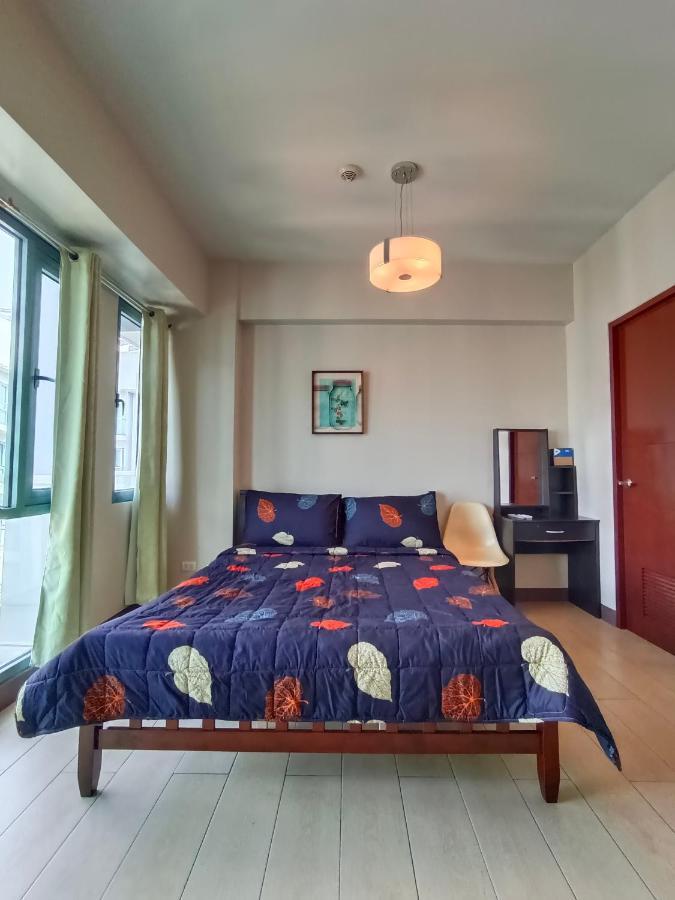 Palm Tree Two Villas Pasay Exterior photo