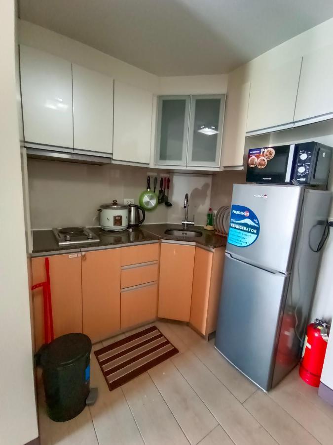 Palm Tree Two Villas Pasay Exterior photo