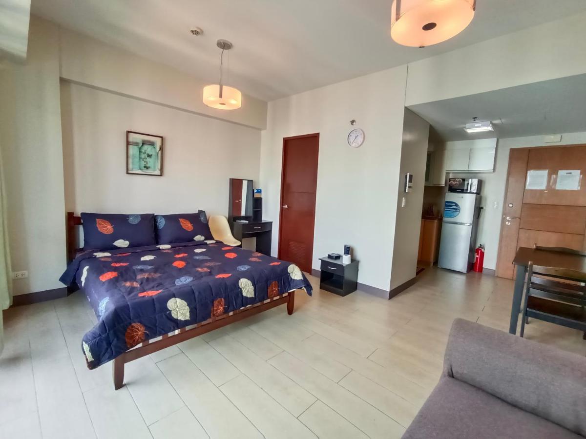 Palm Tree Two Villas Pasay Exterior photo