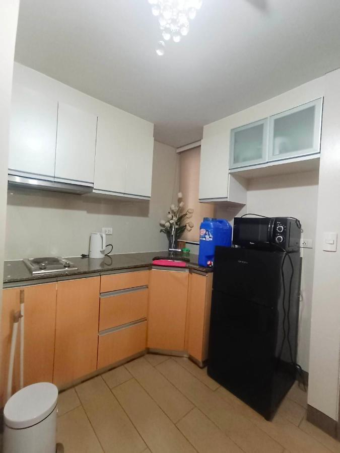Palm Tree Two Villas Pasay Exterior photo